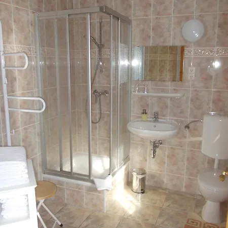 펜션 Finnhaeuser Am Vogelpark - Haus Andrea *